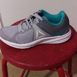 Reebok running shoes. Size 6.5